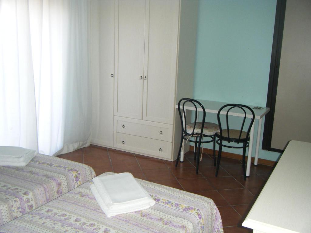 Hotel Cordova Florence Room photo